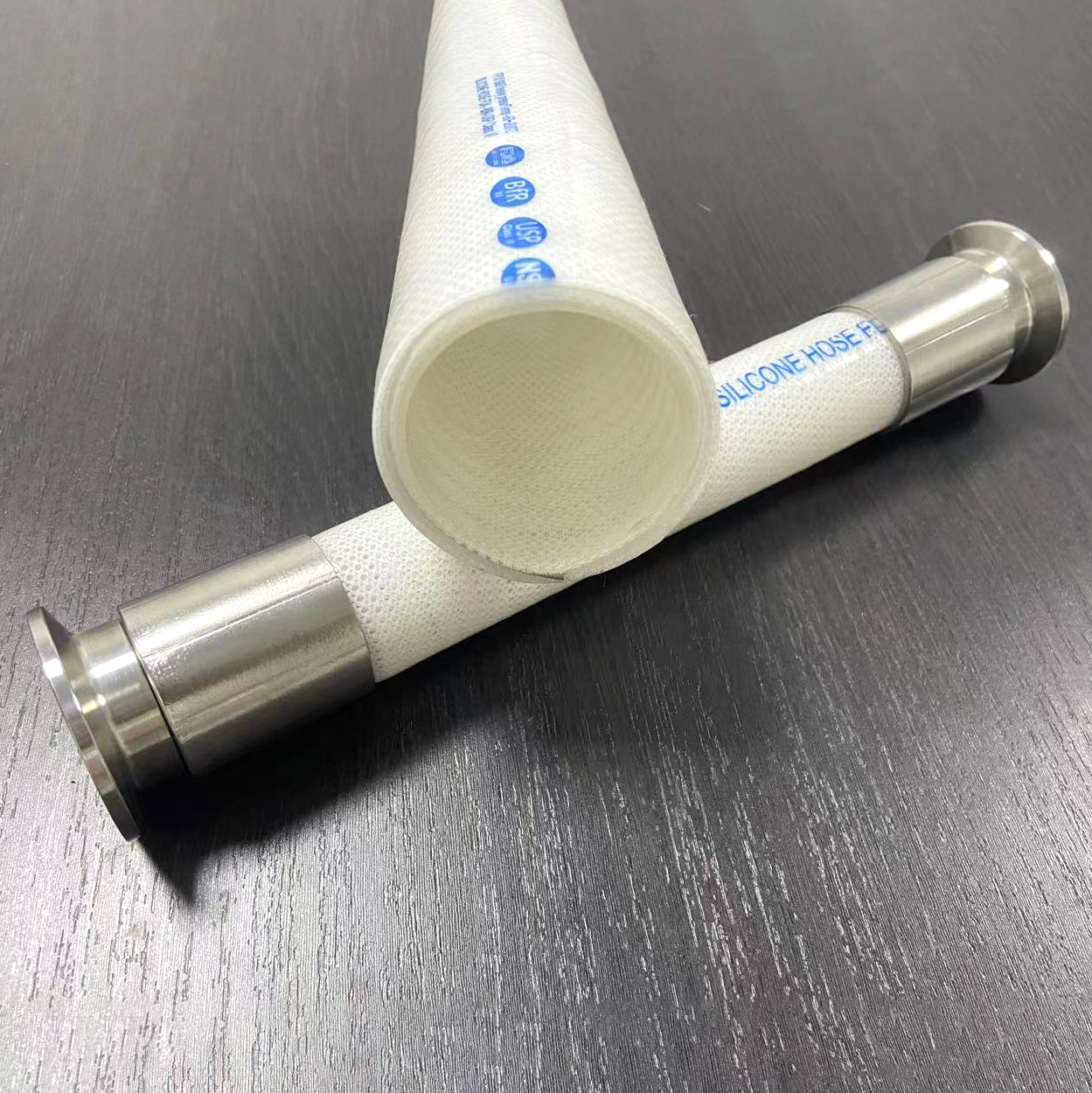 硅胶软管.jpg 硅胶软管.jpg